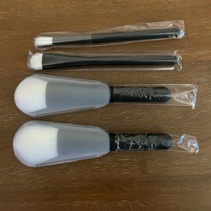 MAC Cosmetics SE Brush Set